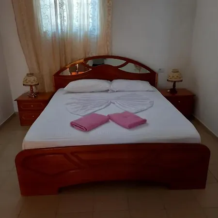 White Stone Apartment Apartment Ksamil