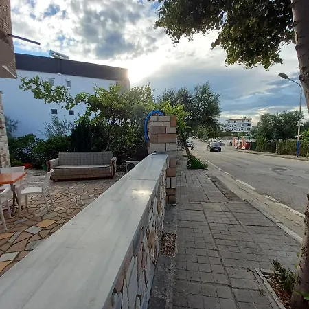 Apartment White Stone Apartment Ksamil